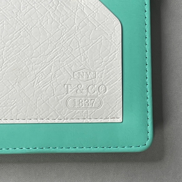 Tiffany VIP Notebook Journal with Magnetic Closure - Picture 3 of 11